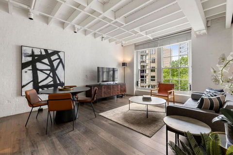 Chic 2-Bedroom In Surry Hills - Hobart Tourism 0