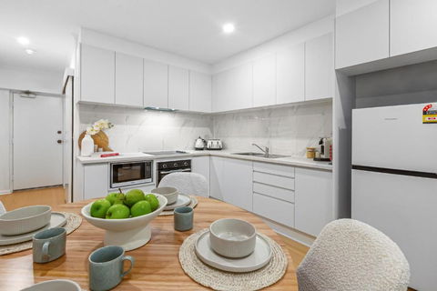 Chic East End Apartment - Hobart Tourism 3