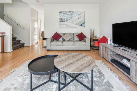 Churchill Condo - Hobart Tourism 2