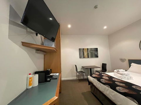 City Ex Hotel Ensuite Room In City 408 - Hobart Tourism 2