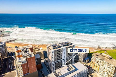 City Snug On Newcastle Beach - Parking Options - Hobart Tourism 0