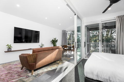 Clare Hillside Apartments - Hobart Tourism 2