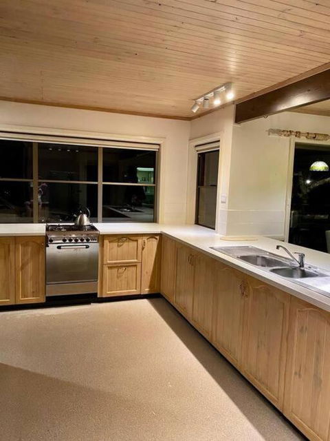 Cloud Valley Estate -Chalet - Hobart Tourism 1
