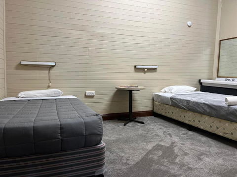 Club Hotel - Hobart Tourism 3