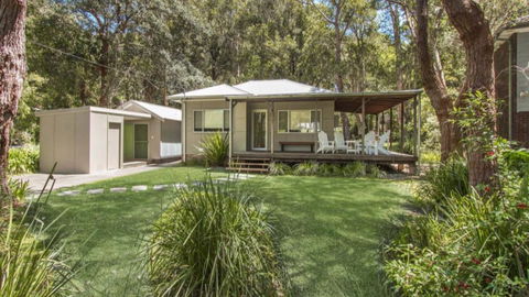 Coastal Chic Holiday Cottage - Hobart Tourism 0