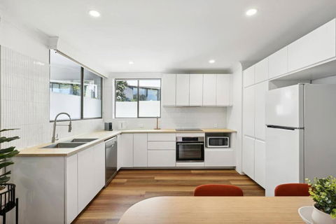 Coastal Hideaway On Palm Beach - Hobart Tourism 3