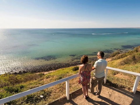 Coastal Family Oasis Beachside Stay - Hobart Tourism 3