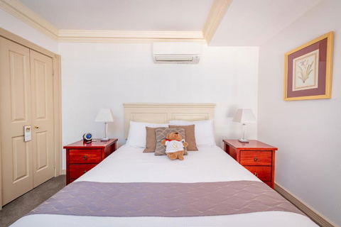 Cobb & Co Court Boutique Hotel - Hobart Tourism 2