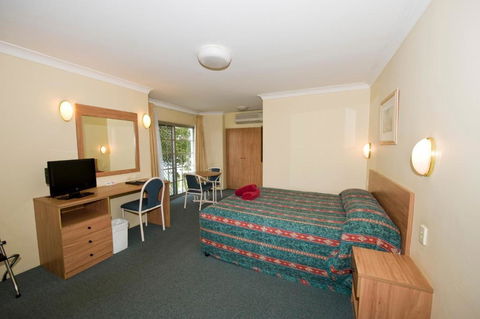 Colonial Court Motor Inn - Hobart Tourism 4