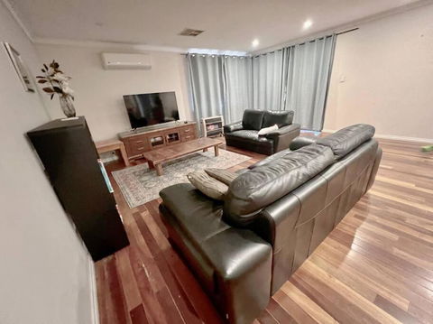 Comfort Getaway - Hobart Tourism 4