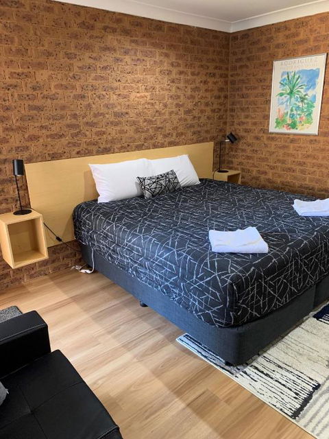Colonial Motor Inn - Hobart Tourism 2