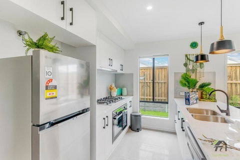 Cozy&Luminous 4-bedroom House - Hobart Tourism 1