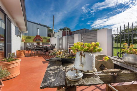 Cradle At Casa Blanca Country Retreat - Hobart Tourism 0