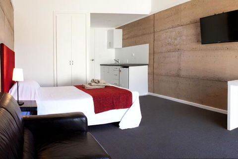Crossroads Ecomotel - Tourism TAS 1