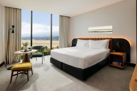 Crowne Plaza Adelaide Mawson Lakes, An IHG Hotel - Tourism TAS 1