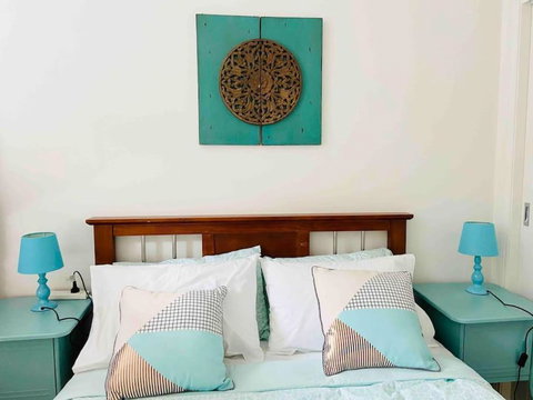 D121 Fabulous Marsh Stay - Tourism TAS 0