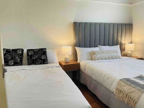 D139 Norfolk Cottage Stay - Hobart Tourism 3