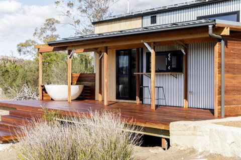 Daisy Bank Cottages - Hobart Tourism 1