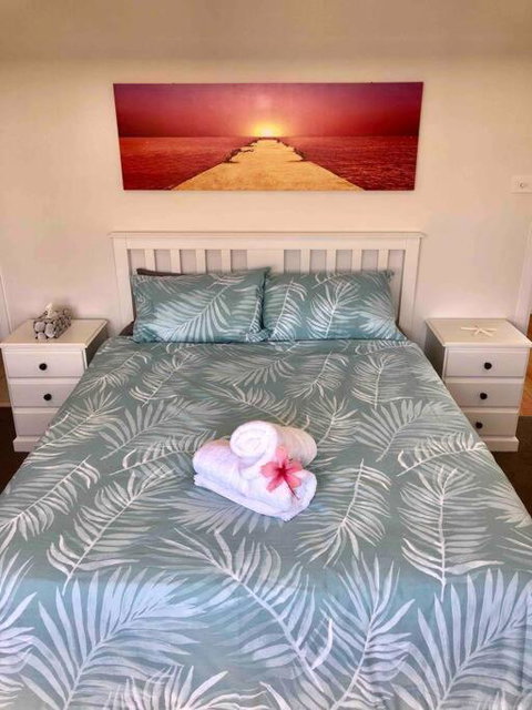 DELUXE Escape! Central, NEW & Spacious 3 Bed - Tourism TAS 1