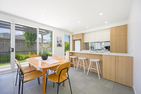 Denham Court Adorable 4Br House With Wifi &Parking - Hobart Tourism 1