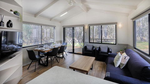 Deniliquin Riverside Caravan Park - Hobart Tourism 2