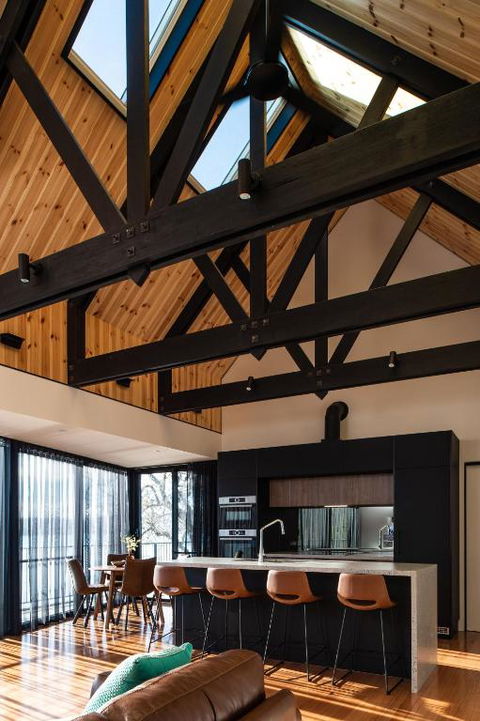 Deviot Boat House - Hobart Tourism 2