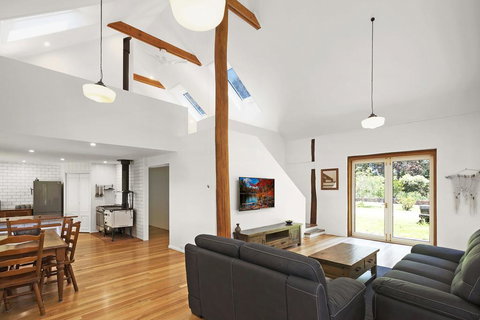 275 Ridge Road, Central Tilba - Hobart Tourism 2