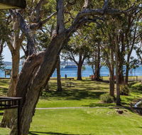 28 'Bay Parklands' 2 Gowrie Ave - pool tennis  stunning views