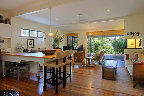 28 Childe Street, Byron Bay - Banaba - Hobart Tourism 1