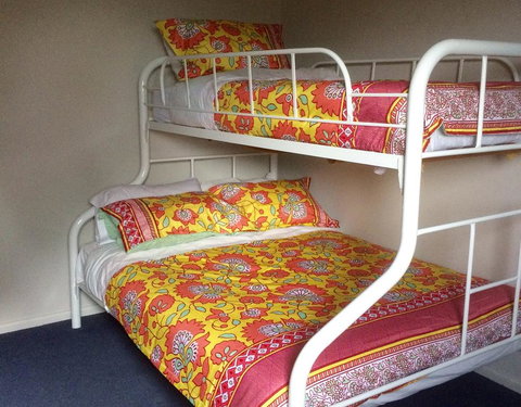 29 Church St, Cowes - Large Holiday House Close To Shops And Beach - Hobart Tourism 2