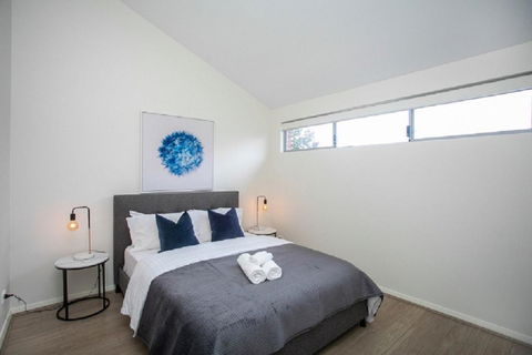 2x2 Luxury Retreat Condo - Hobart Tourism 1