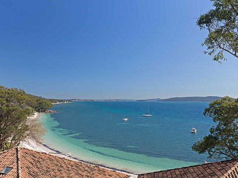 3 'Sebastapol' 66 Thurlow Avenue - Gorgeous Unit Overlooking Dutchies Beach - Hobart Tourism 1