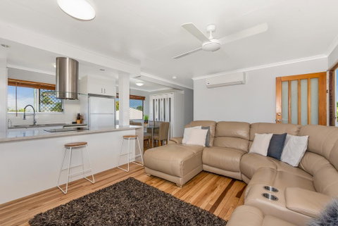 3 Bedroom Renovated Home - Tourism TAS 1