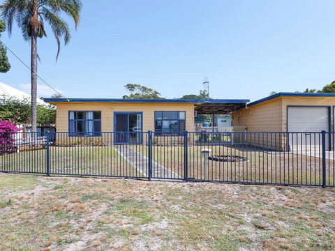 3 Curlew Avenue - Hobart Tourism 2