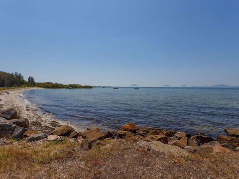 3 Curlew Avenue - Hobart Tourism 1