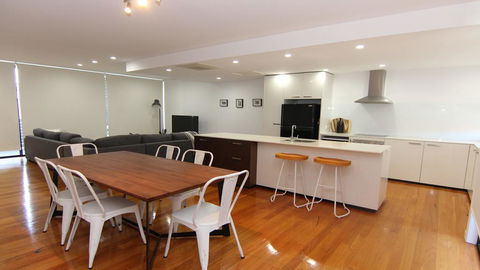 3/26 West Street-CBD Location! - Hobart Tourism 2