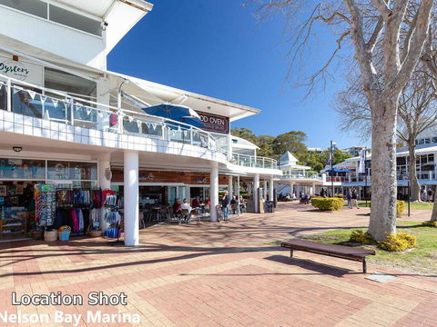30 'The Commodore' 9-11 Donald Street - Fabulous 3 Bedroom 2 Bathroom 2 Carspaces - Hobart Tourism 0