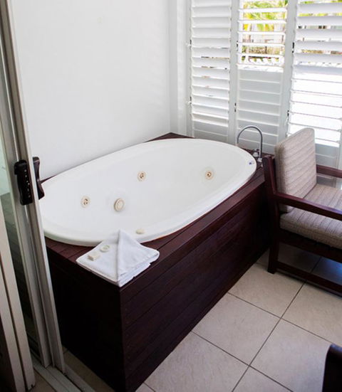 3123 BEACH CLUB PARADISE - Hobart Tourism 3