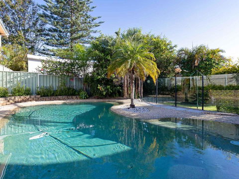 33 Gloucester St -huge Holiday House In Nelson Bay With Pool And Stunning Water Views - Hobart Tourism 0