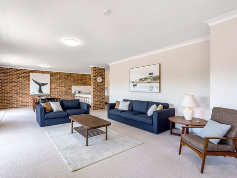 4 'Cottage Court', 6-10 Weatherly Cl - Shoal Bay & Little Beach At Your Fingertips - Hobart Tourism 3