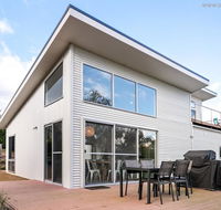 4 king or 8 single beds WiFi Netflix pet friendly - Tourism TAS