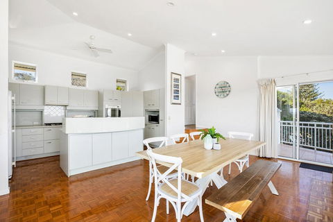 40 Pelican Street - Hobart Tourism 1
