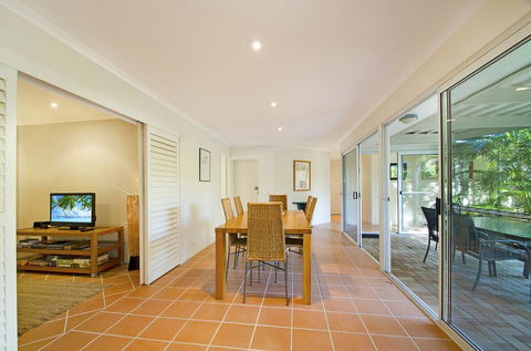 44 Cooran Court - Hobart Tourism 2