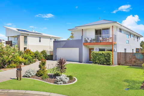 53 Northbeach Place, Mudjimba - Tourism TAS 0