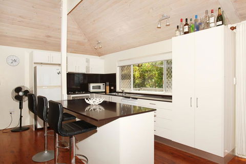 56 Millen Crt, Coolum Beach - Pet Friendly, Linen Included - Hobart Tourism 1
