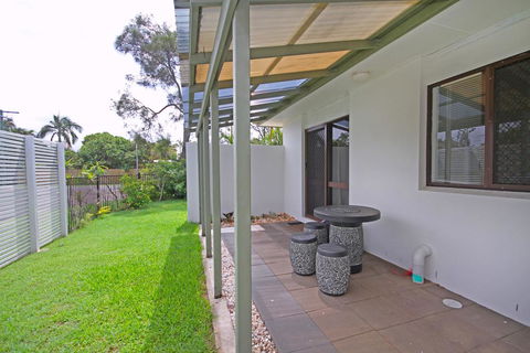 6 Petrie Ave, Marcoola, Pet Friendly, Linen Supplied - Tourism TAS 3