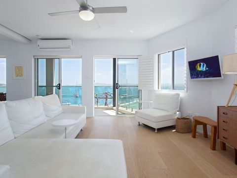 7 'Bayview Towers', 15 Victoria Parade - Stunning Unit With Fabulous Views - Hobart Tourism 1