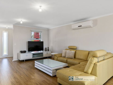 71 Goodwood Drive - Hobart Tourism 1