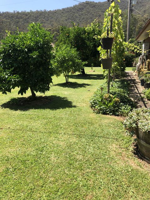 725 Myrtleford-Yackandandah Road - Hobart Tourism 1