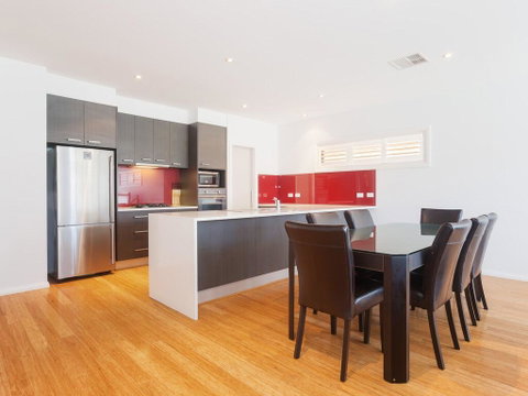 7a Judith Street - Stunning Duplex With Ducted Air Conditioning - Tourism TAS 2